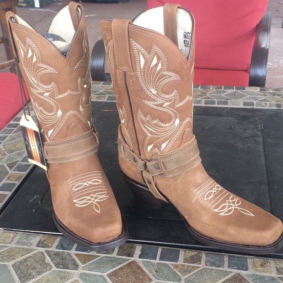 Beautiful western leather boots all sizes availabl - Picture 3 of 4